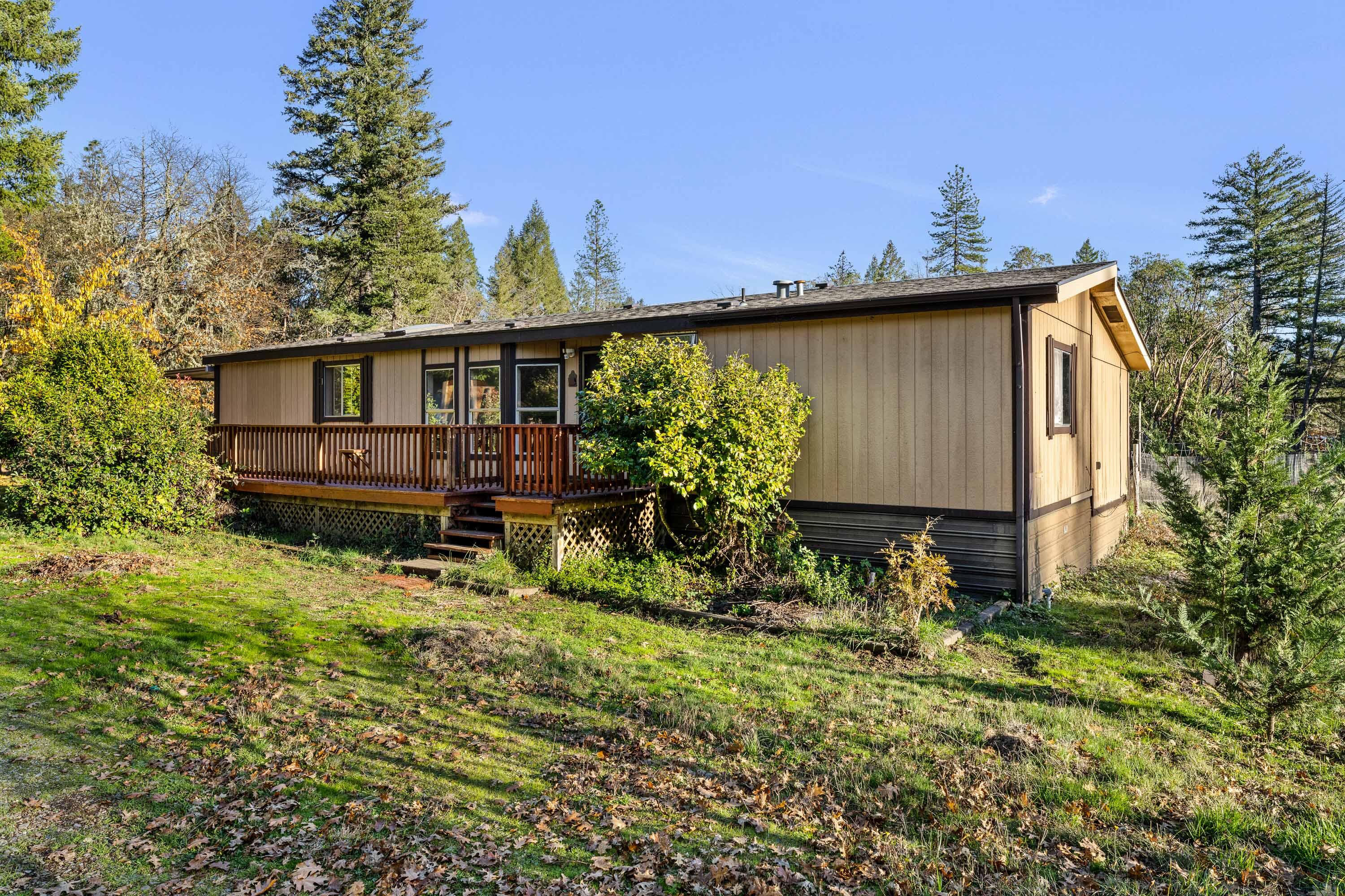 1867 Draper Valley Road Selma, OR 97538 - Photo 2 of 30 EXT (6 of 16)