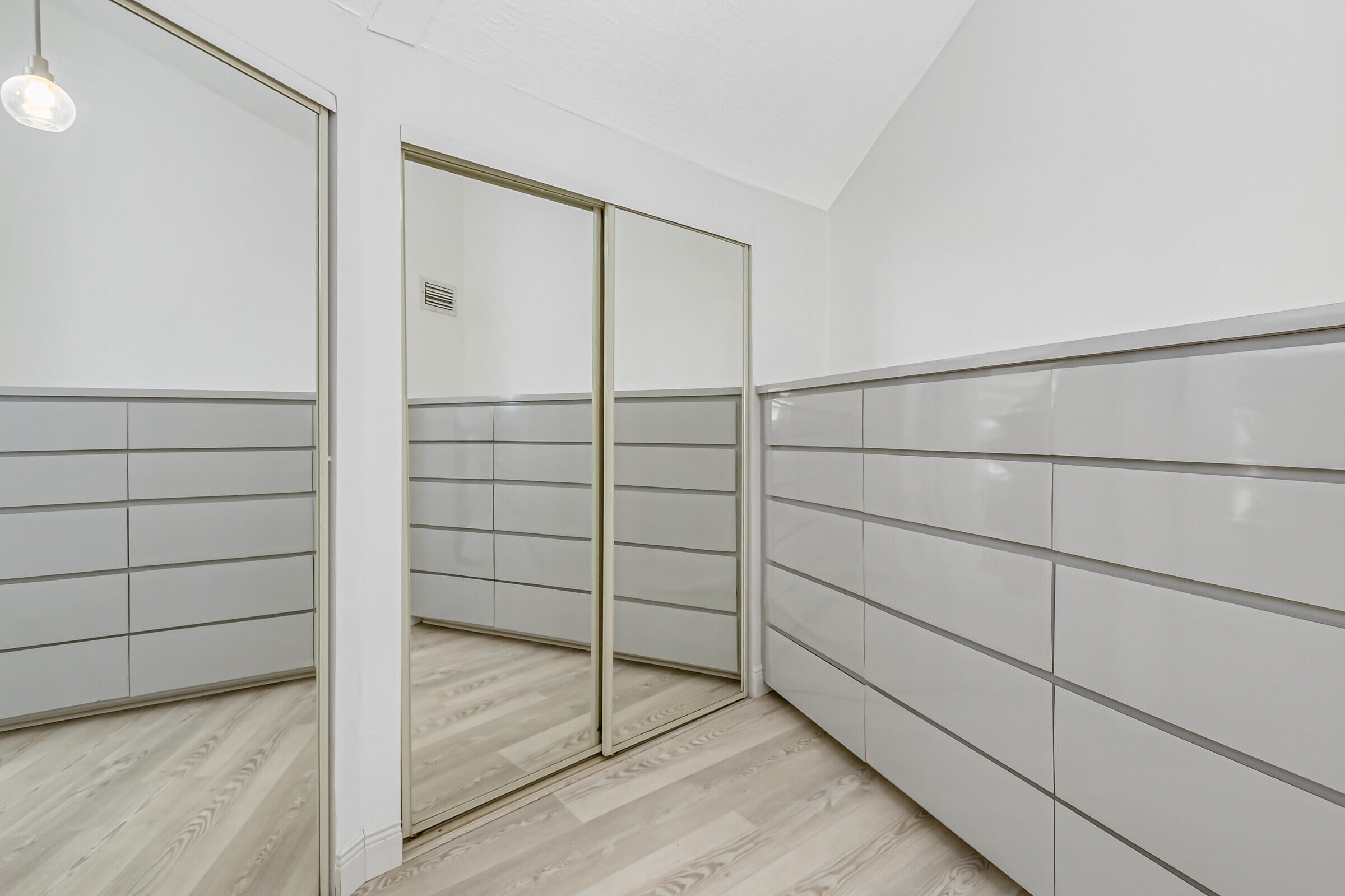 3500 Harlock Road Melbourne, FL 32934 - Photo 25 of 41 Double closets & dressers