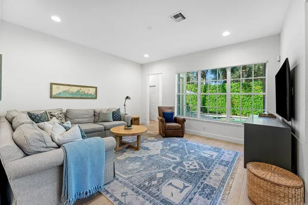 $1,599,000 | 149 Via Catalunha, Jupiter, FL 33458