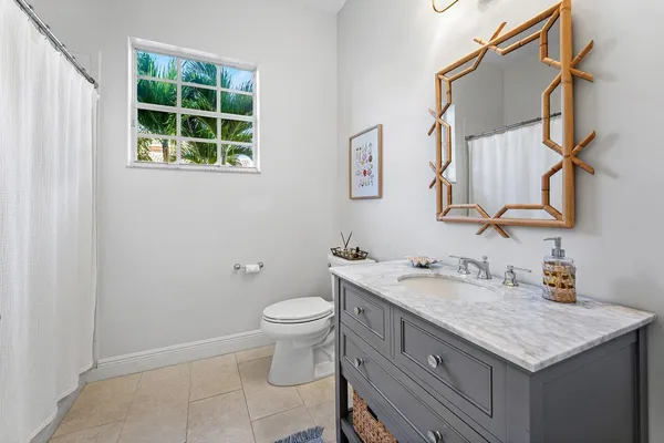 $1,599,000 | 149 Via Catalunha, Jupiter, FL 33458