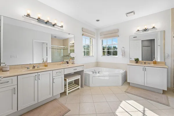 $1,599,000 | 149 Via Catalunha, Jupiter, FL 33458