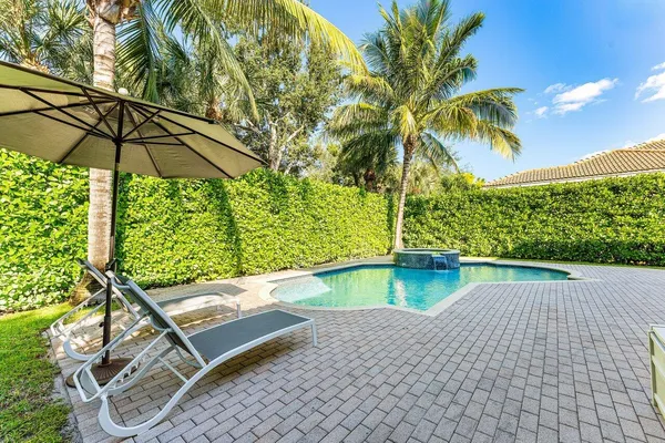 $1,599,000 | 149 Via Catalunha, Jupiter, FL 33458