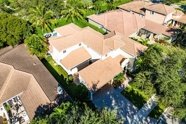 $1,599,000 | 149 Via Catalunha, Jupiter, FL 33458