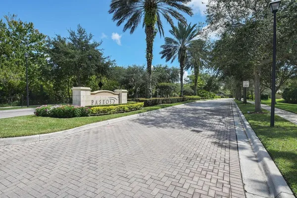 $1,599,000 | 149 Via Catalunha, Jupiter, FL 33458