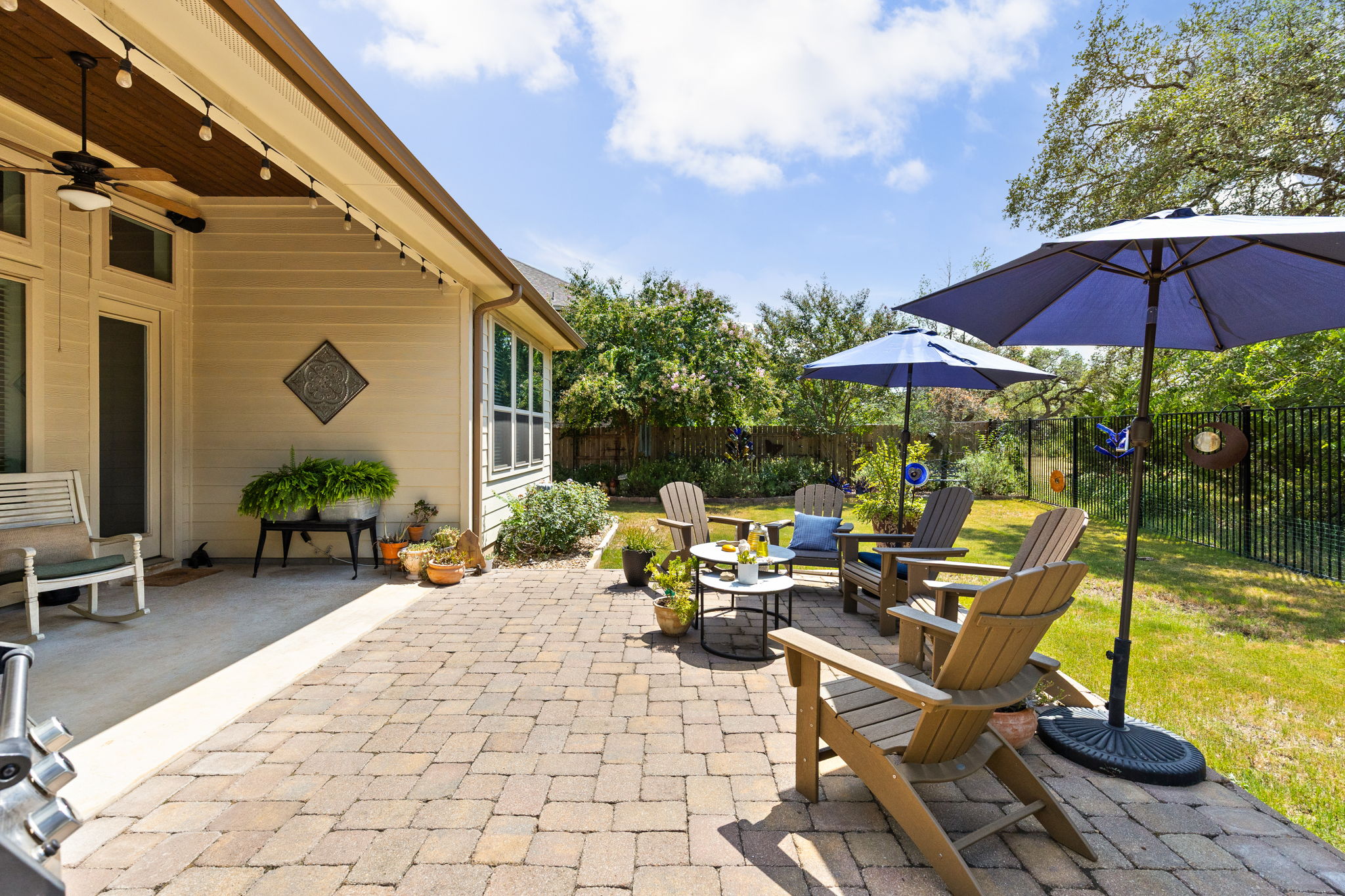 144 Cats Eye Cove Dripping Springs, TX 78620 - Photo 26 of 31 Multiple seating areas allow for relaxing or hosting guests.