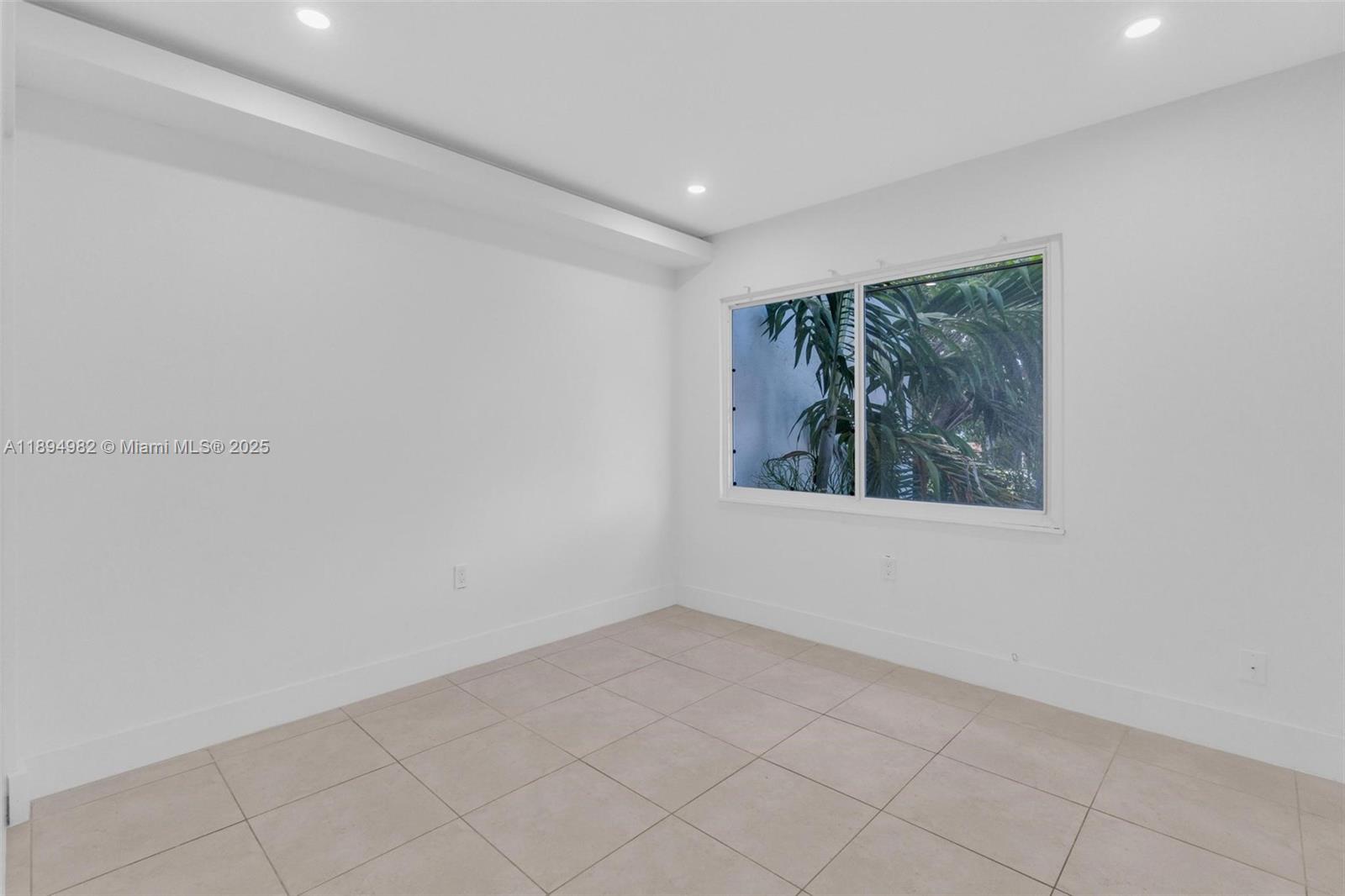 508 Northwest 11th Street, Unit 1 Miami, FL 33136 - Photo 12 of 33