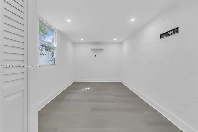 $2,390 | 508 Northwest 11th Street, Unit 1, Miami, FL 33136