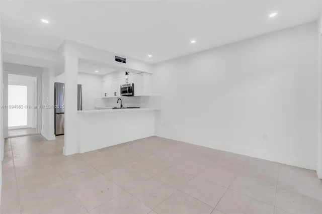 $2,390 | 508 Northwest 11th Street, Unit 1, Miami, FL 33136