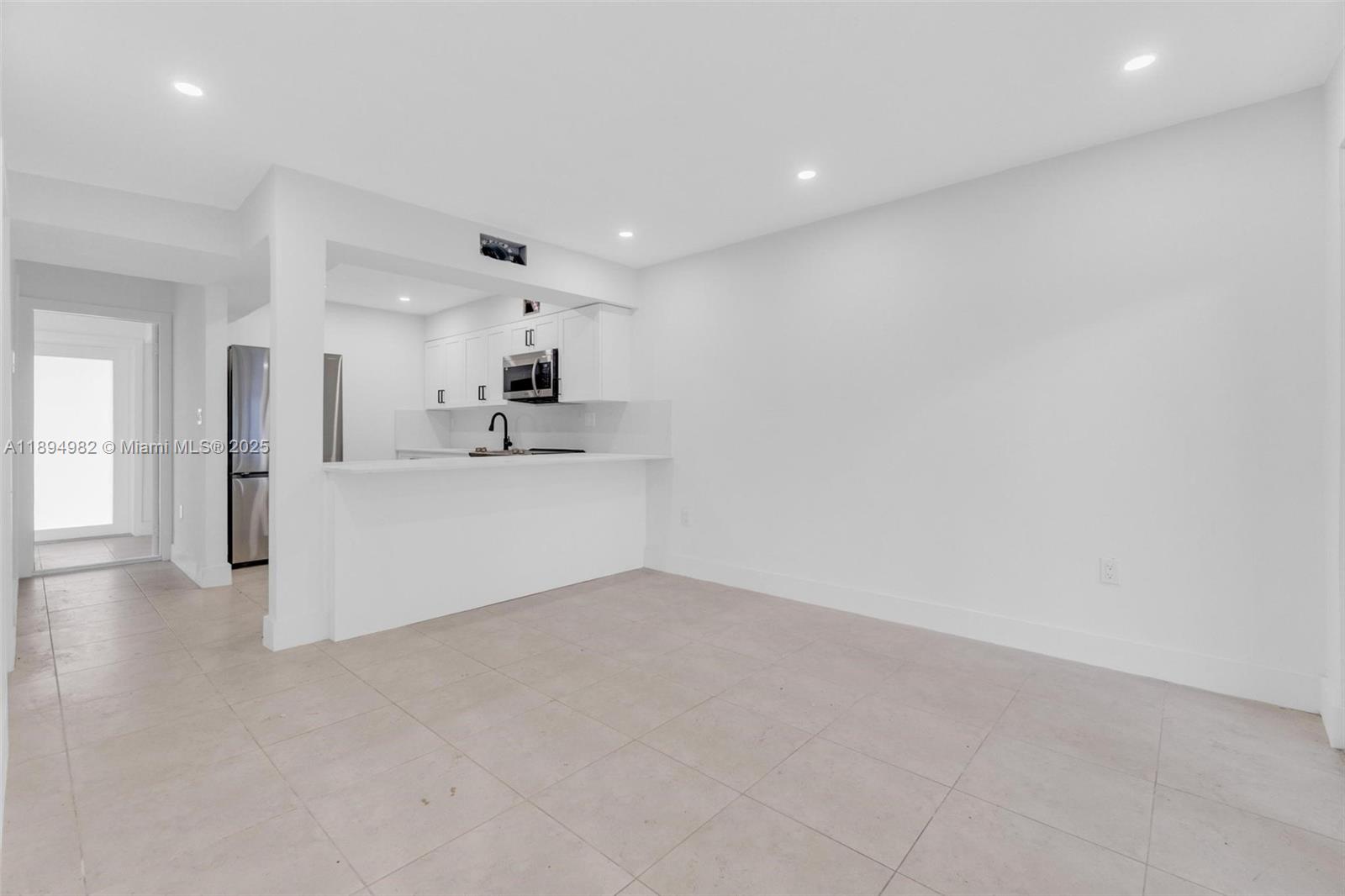 508 Northwest 11th Street, Unit 1 Miami, FL 33136 - Photo 17 of 33