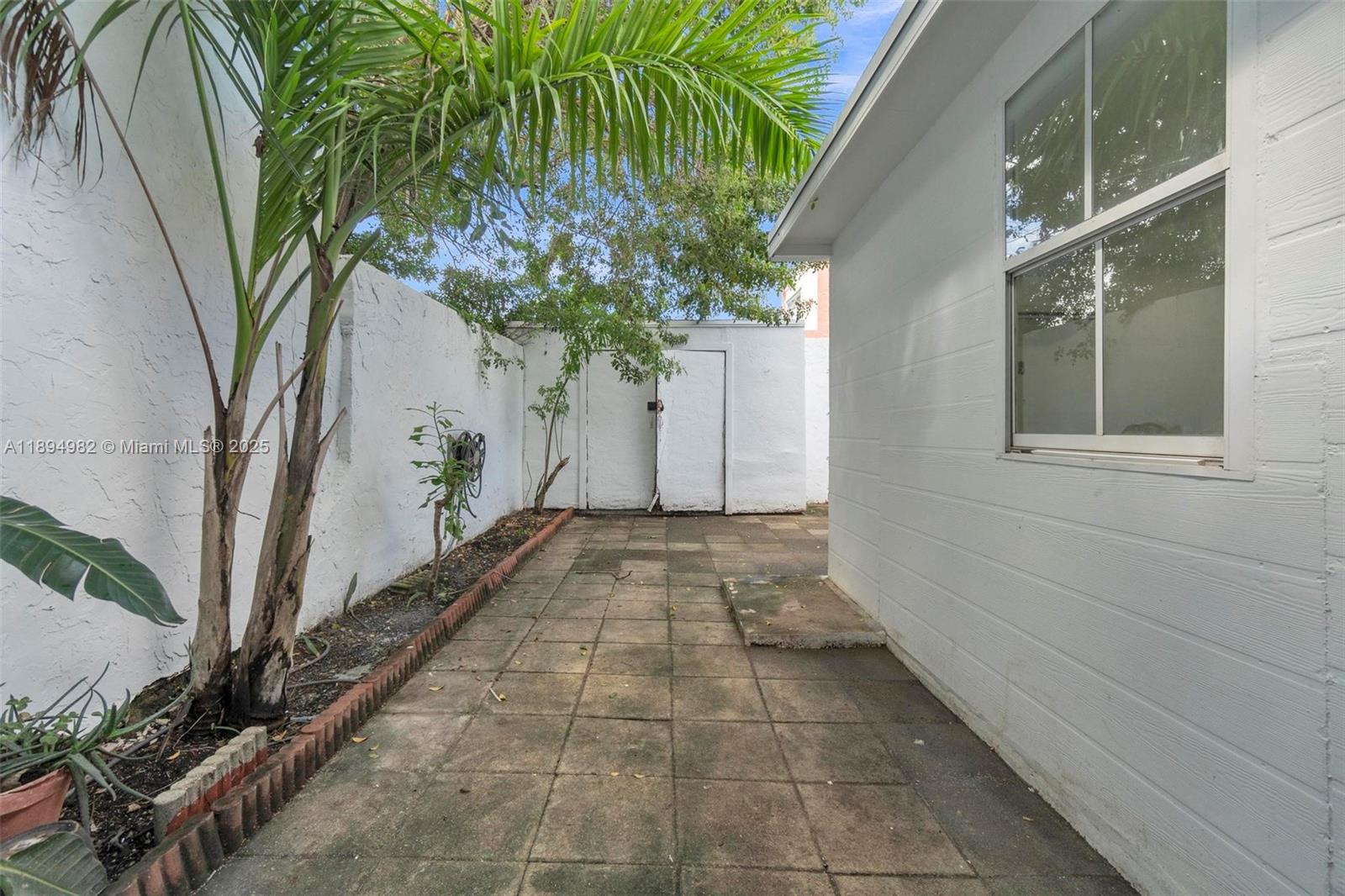 508 Northwest 11th Street, Unit 1 Miami, FL 33136 - Photo 22 of 33