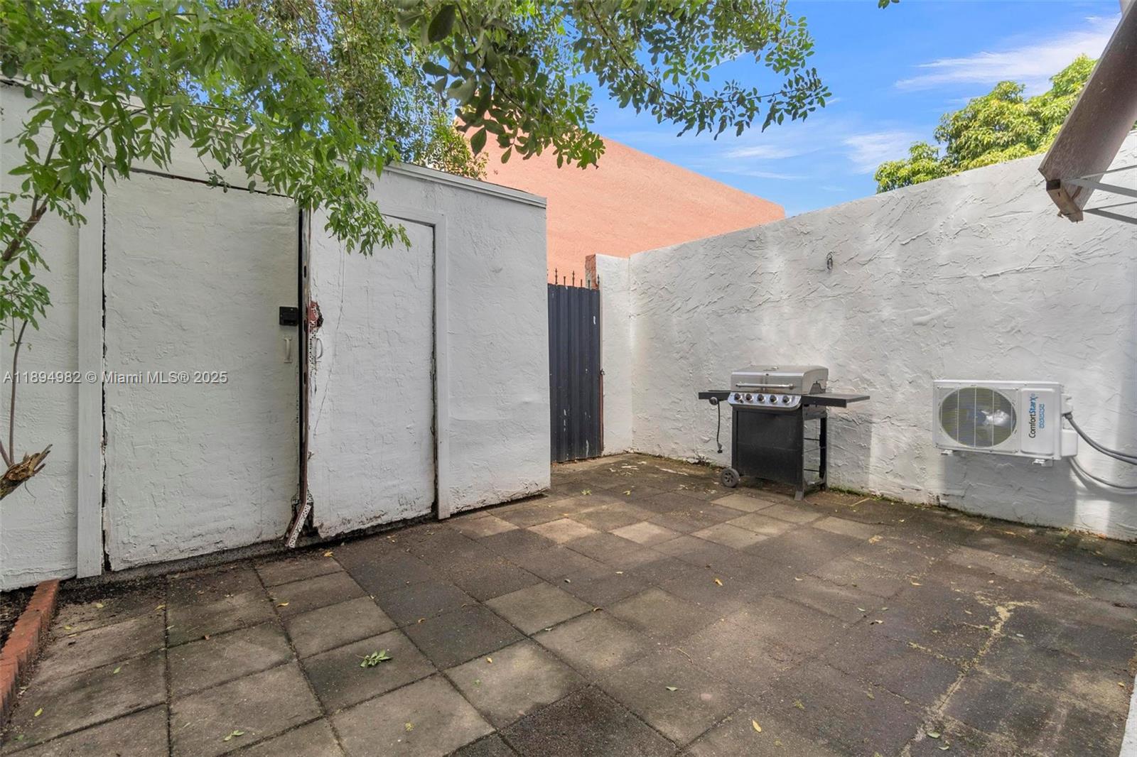 508 Northwest 11th Street, Unit 1 Miami, FL 33136 - Photo 23 of 33