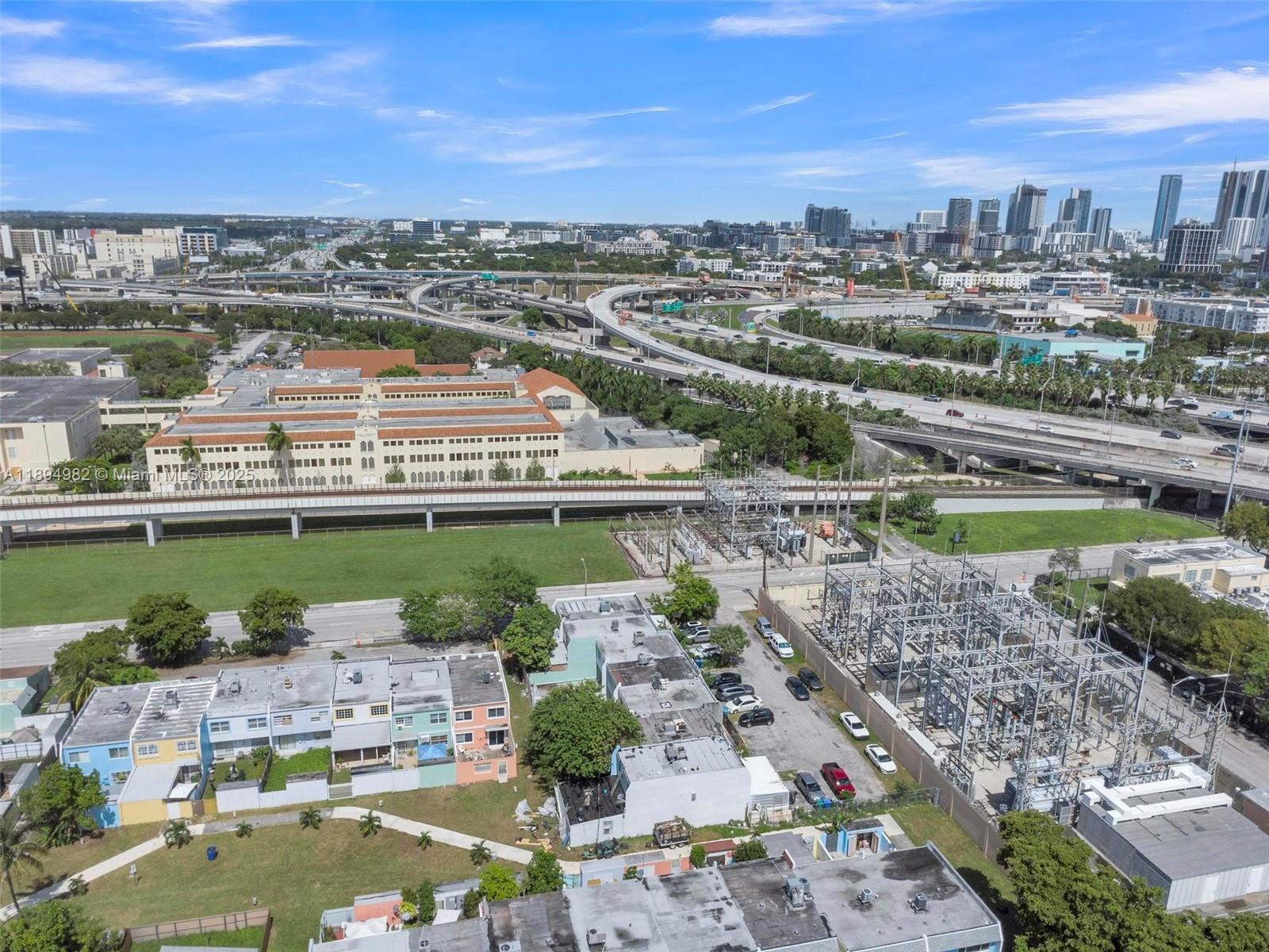 508 Northwest 11th Street, Unit 1 Miami, FL 33136 - Photo 31 of 33