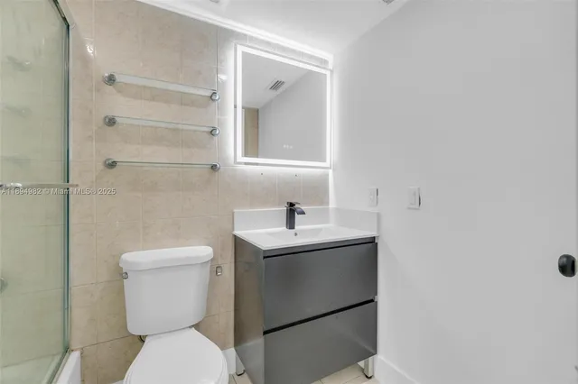 $2,390 | 508 Northwest 11th Street, Unit 1, Miami, FL 33136