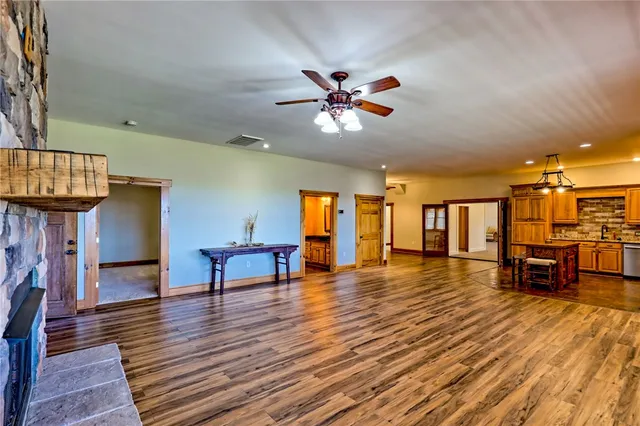 $799,000 | 225 Whetstone Mountain Rd Mountain Rest, Mountain Rest, SC 29664