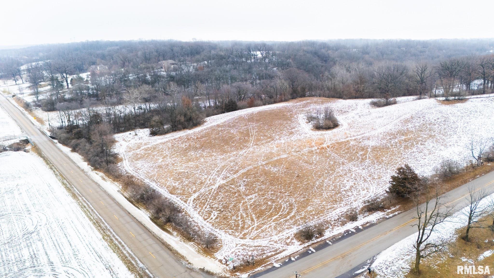 15720 Red Shale Hill Road Pekin, IL 61554 - Photo 3 of 26