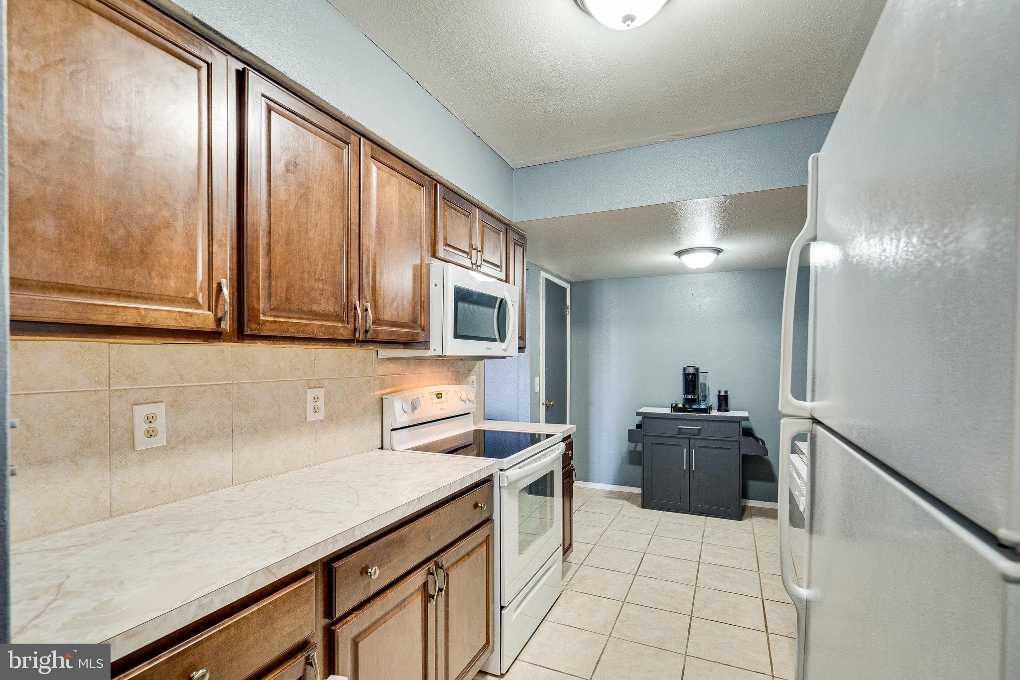 6101 Edsall Road, Unit 1704 Alexandria, VA 22304 - Photo 15 of 66