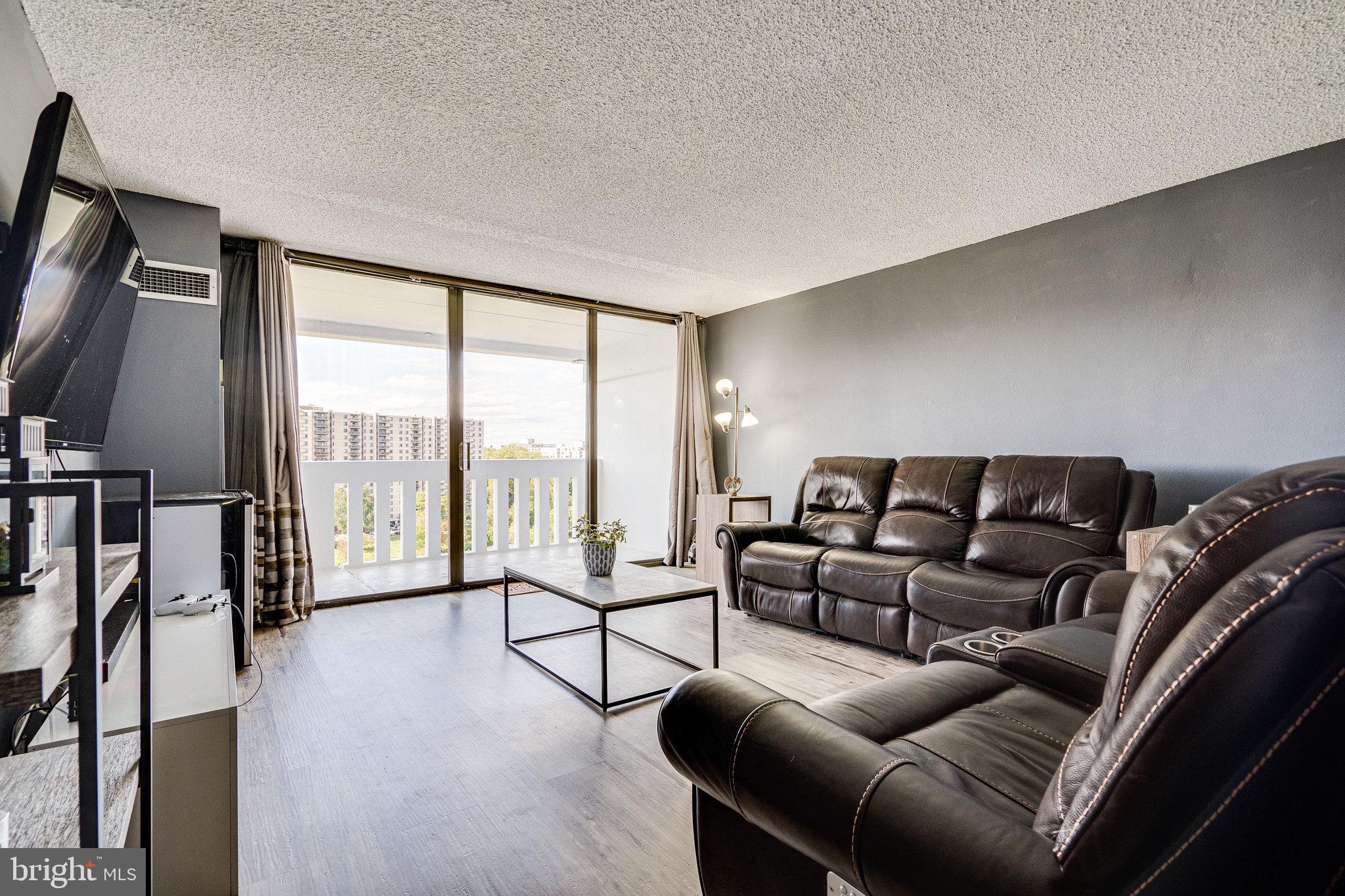 6101 Edsall Road, Unit 1704 Alexandria, VA 22304 - Photo 4 of 66