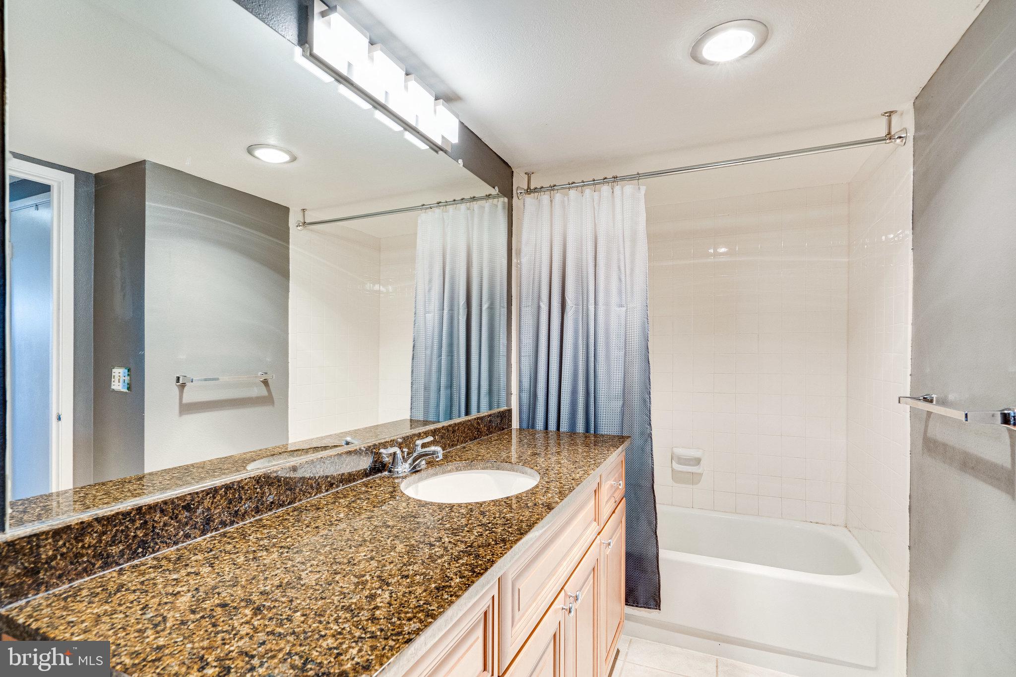 6101 Edsall Road, Unit 1704 Alexandria, VA 22304 - Photo 41 of 66