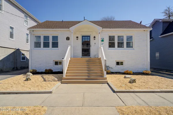 $2,800 | 307 Asbury Avenue, Ocean Gate, NJ 08740