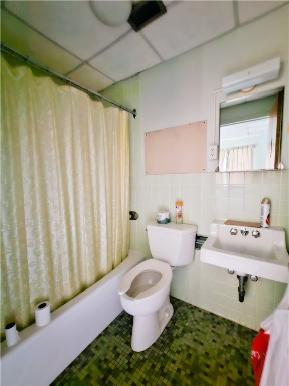 10 South Lewis Street Auburn, NY 13021 - Photo 13 of 29 1st floor private bath attached bedroom