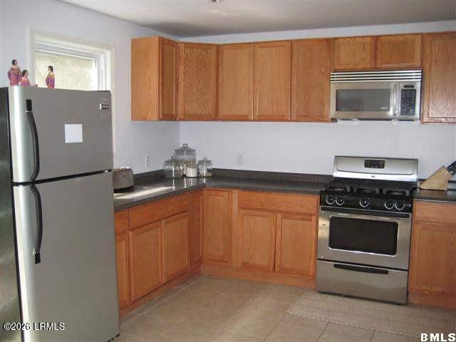 12 Bent Oak Road Beaufort, SC 29907 - Photo 2 of 13 20200123162715367753000000-o