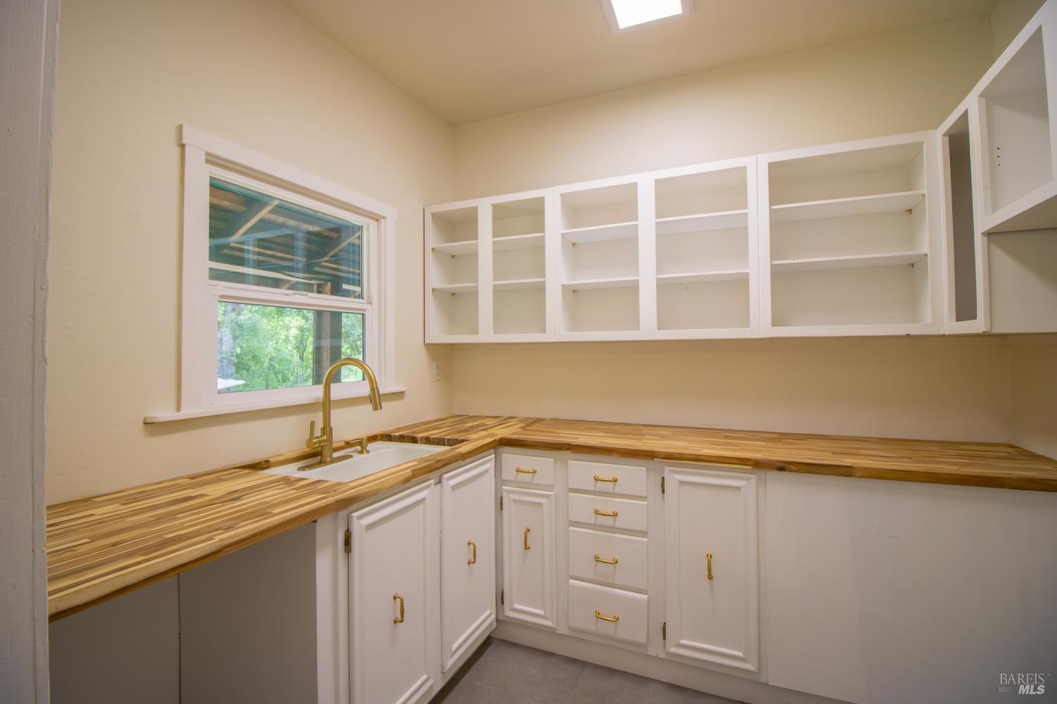 18601 Van Arsdale Road Potter Valley, CA 95469 - Photo 3 of 41