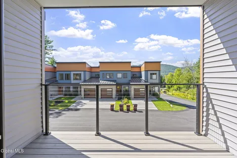 $718,300 | 15 Footpath Way, Lake George, NY 12845