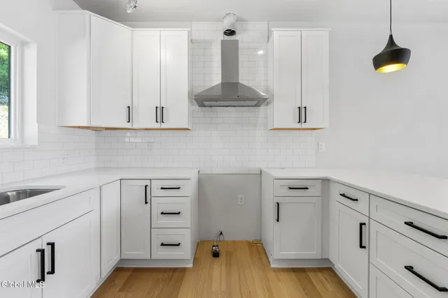 $718,300 | 15 Footpath Way, Lake George, NY 12845