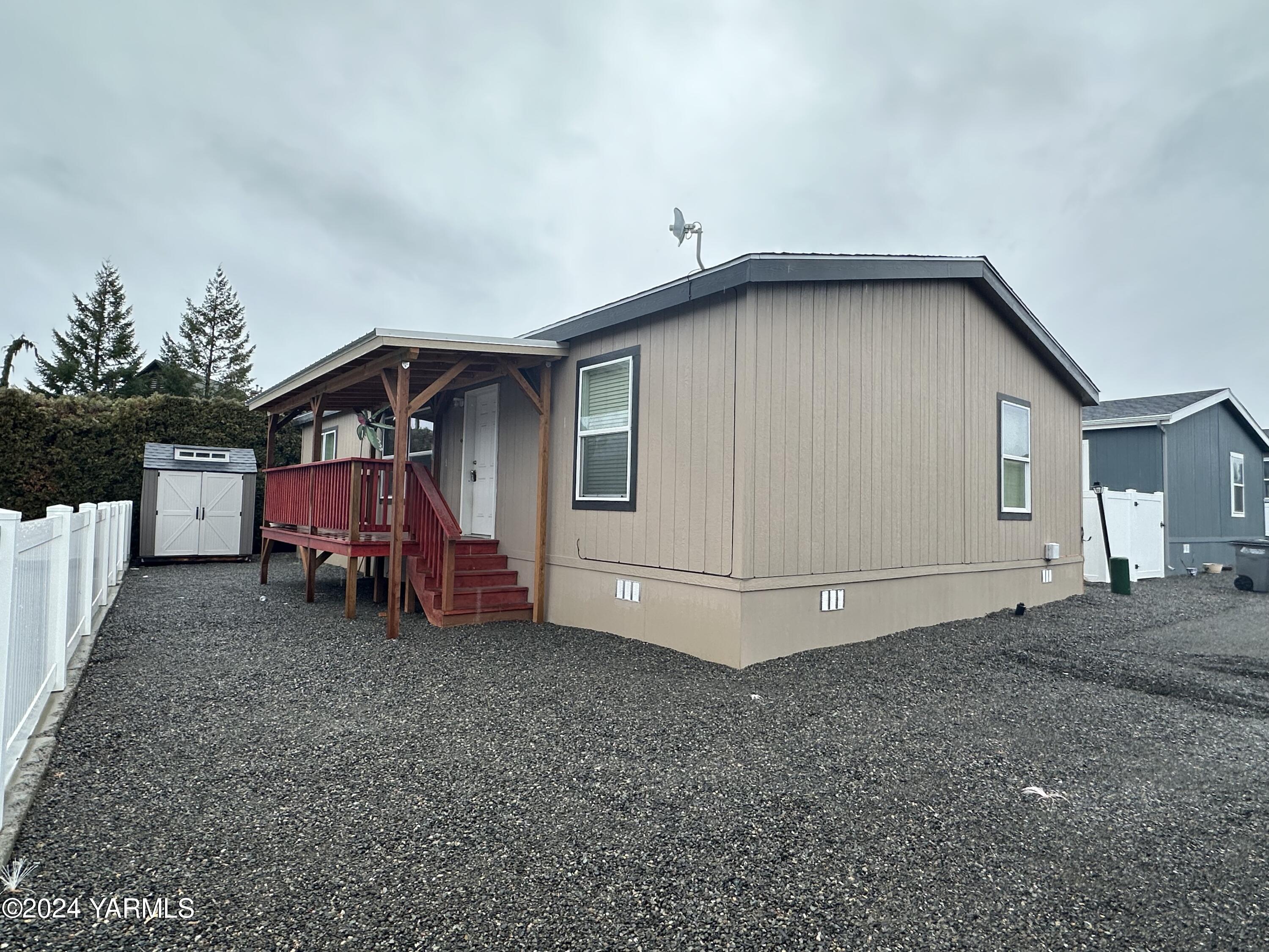 802 North 40th Ave Unit 86  