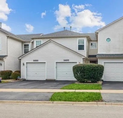 $2,400 | 14857 West Victoria Crossing, Unit 14857, Lockport, IL 60441