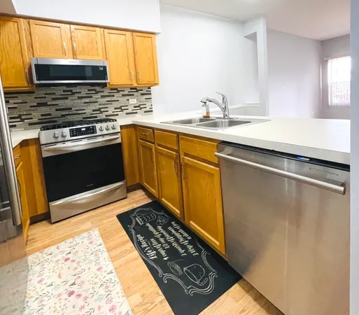 $2,400 | 14857 West Victoria Crossing, Unit 14857, Lockport, IL 60441