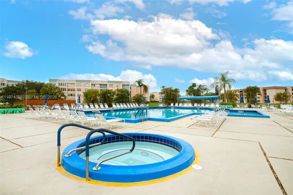 $240,000 | 10207 Sunrise Lakes Boulevard, Unit 204, Sunrise, FL 33322