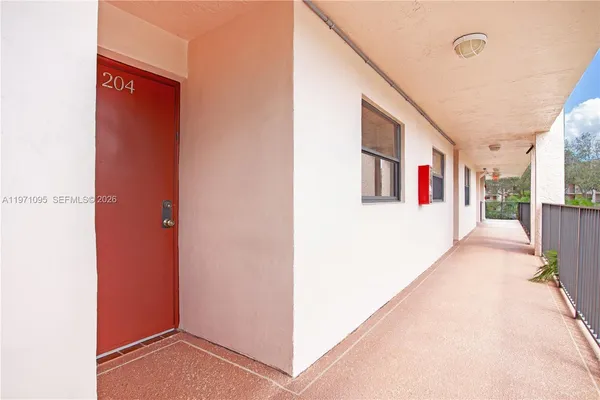 $240,000 | 10207 Sunrise Lakes Boulevard, Unit 204, Sunrise, FL 33322
