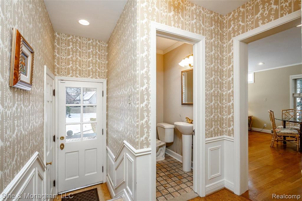 1009 Audubon Road Grosse Pointe Park, MI 48230 - Photo 20 of 69