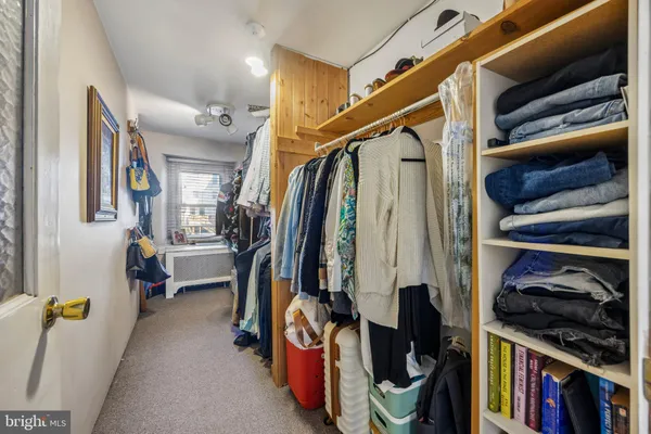 $2,150 | 166 Grape Street, Philadelphia, PA 19127