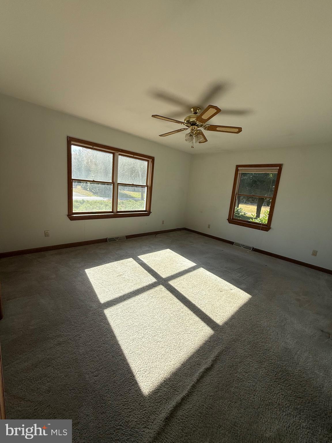 24 Cedar Road Pittsgrove, NJ 08318 - Photo 29 of 43 Master bedroom