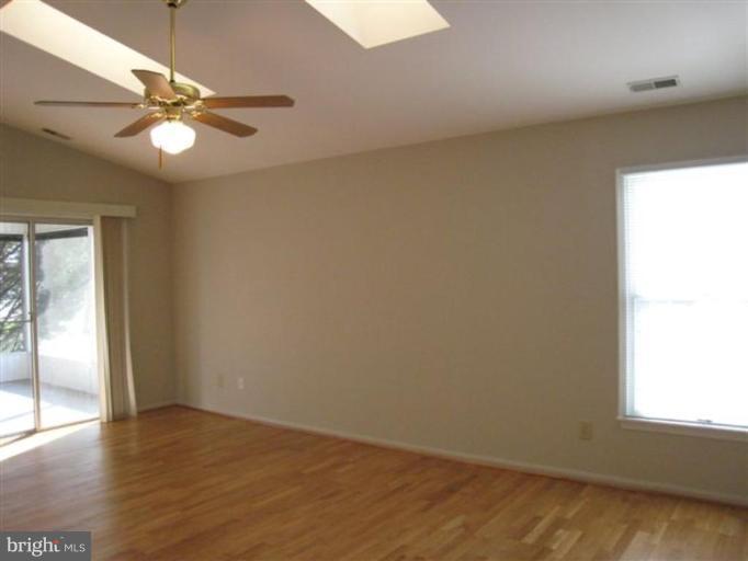 527 Coover Road Annapolis, MD 21401 - Photo 11 of 14 Family Room #2