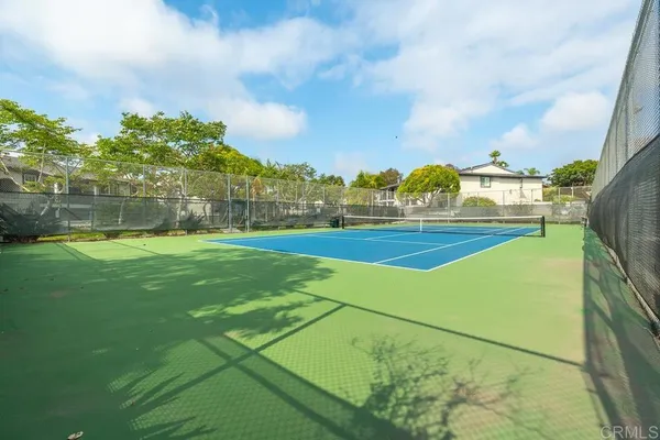 $599,000 | 506 Canyon Drive, Unit 6, Oceanside, CA 92054