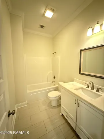 $2,650 | 200 Windmill Palm Lane, Youngsville, LA 70592