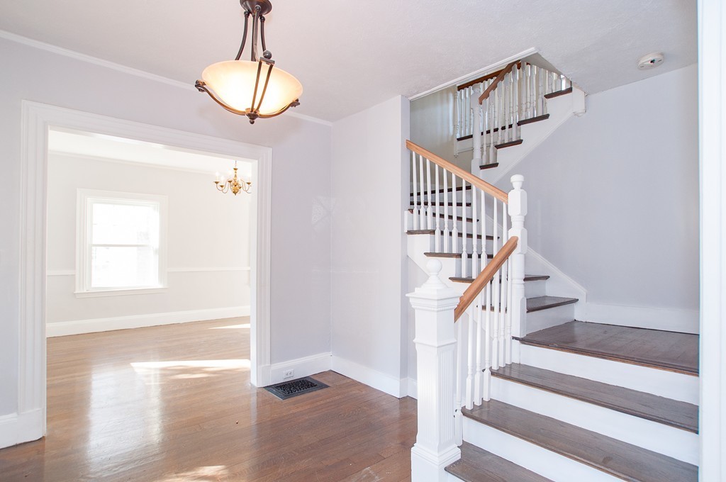 7 Brookside Park Milton, MA 02186 - Photo 5 of 25