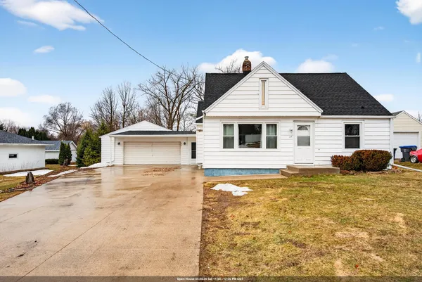 $290,000 | 117 North Cherry Street, Hortonville, WI 54944