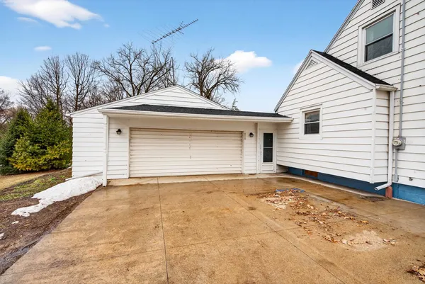 $290,000 | 117 North Cherry Street, Hortonville, WI 54944