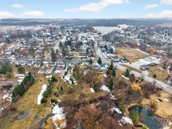 $290,000 | 117 North Cherry Street, Hortonville, WI 54944