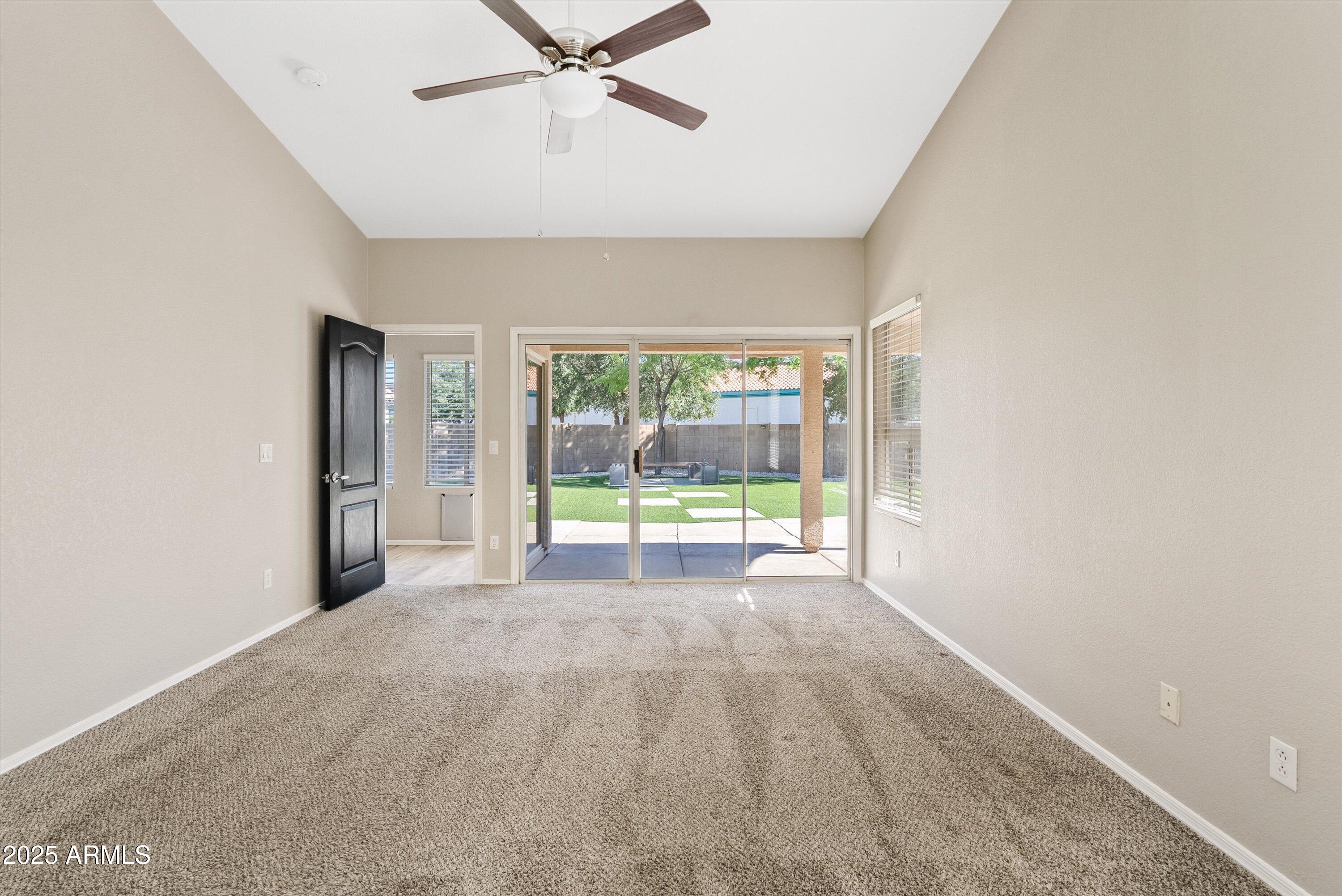 545 South Ash Street Gilbert, AZ 85233 - Photo 14 of 38 a view of an empty room with a window