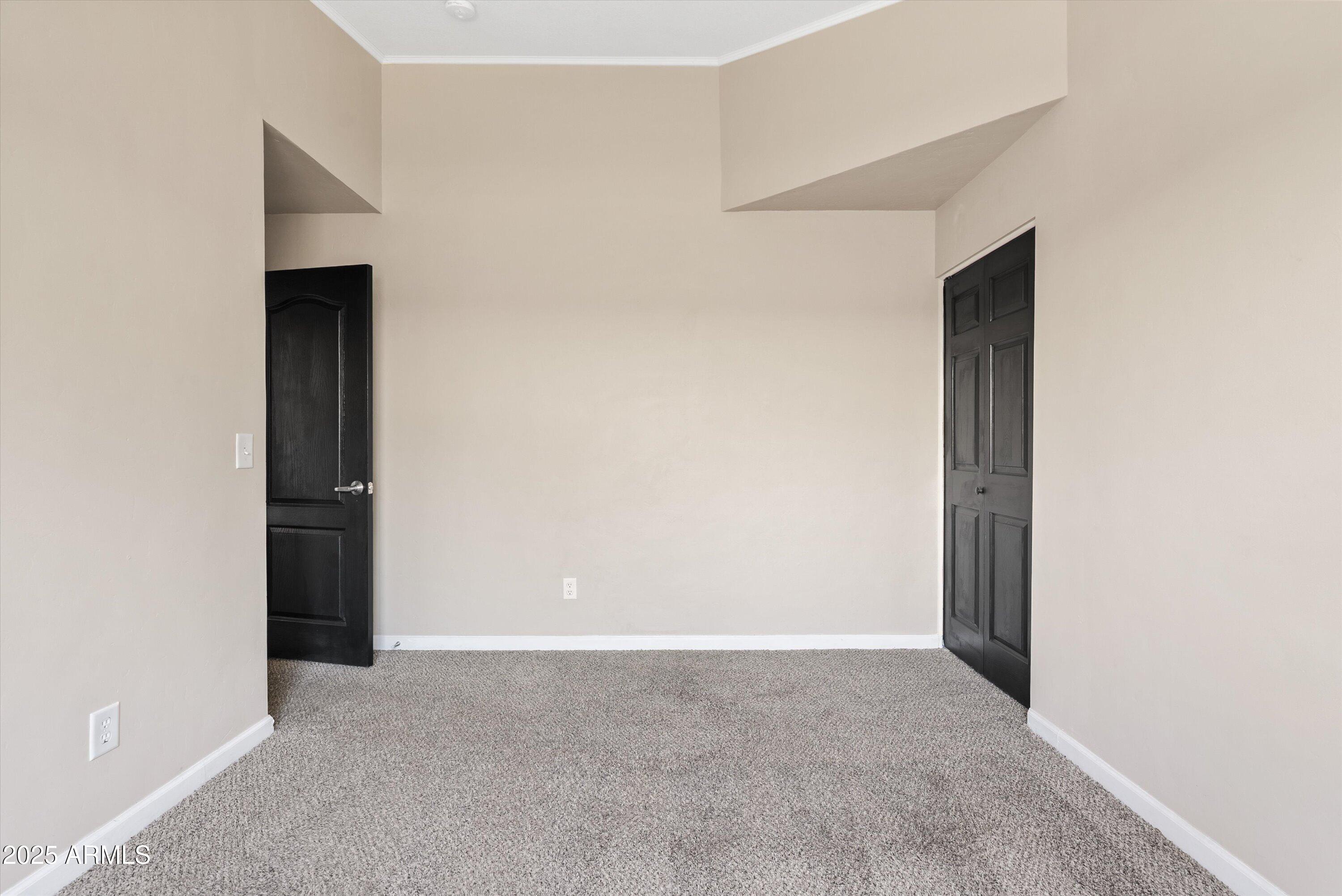 545 South Ash Street Gilbert, AZ 85233 - Photo 21 of 38 a view of an empty room