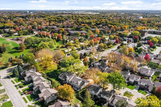 $385,000 | 251 Signature Drive, Bloomingdale, IL 60108