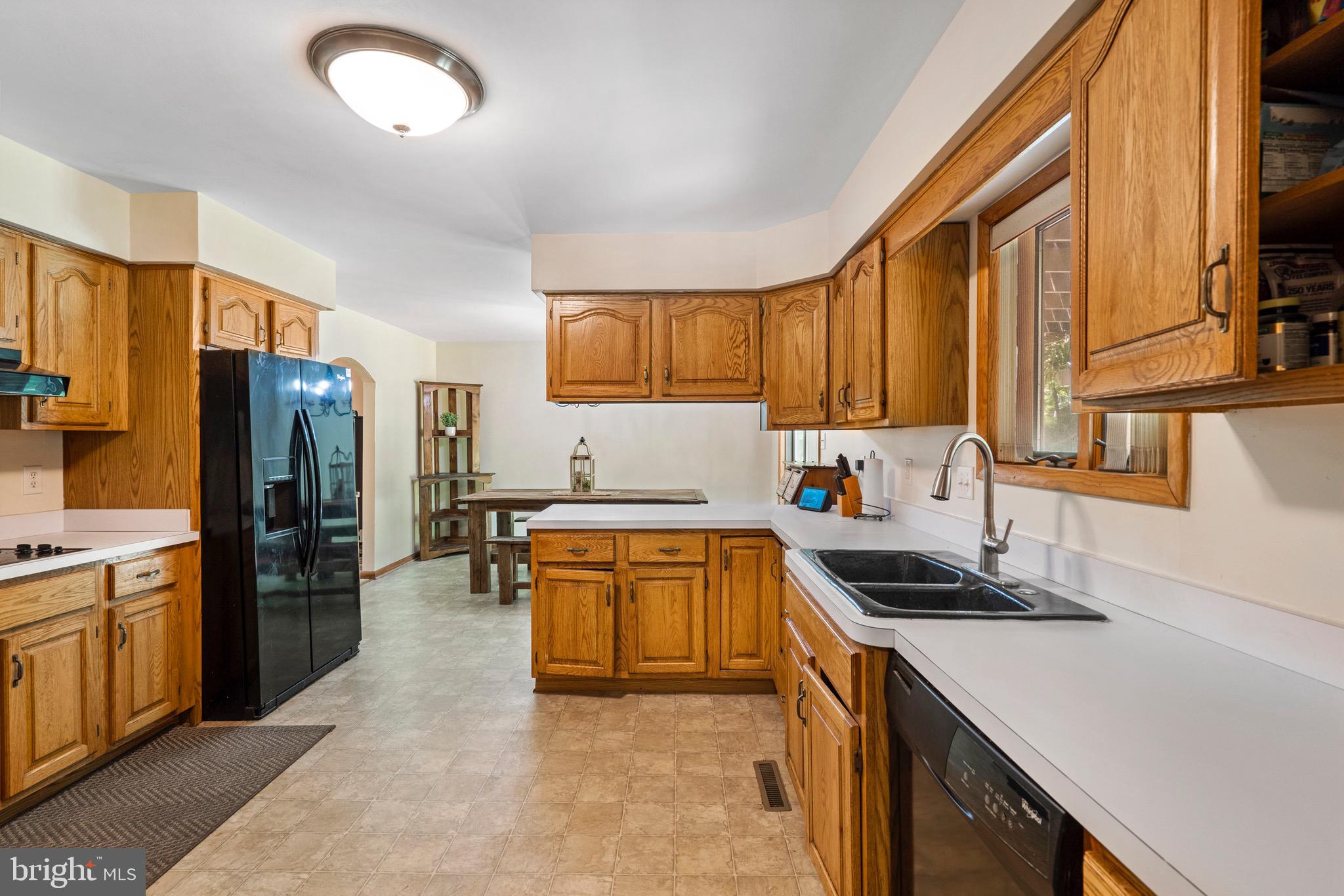 903 Colston Drive Falling Waters, WV 25419 - Photo 10 of 46