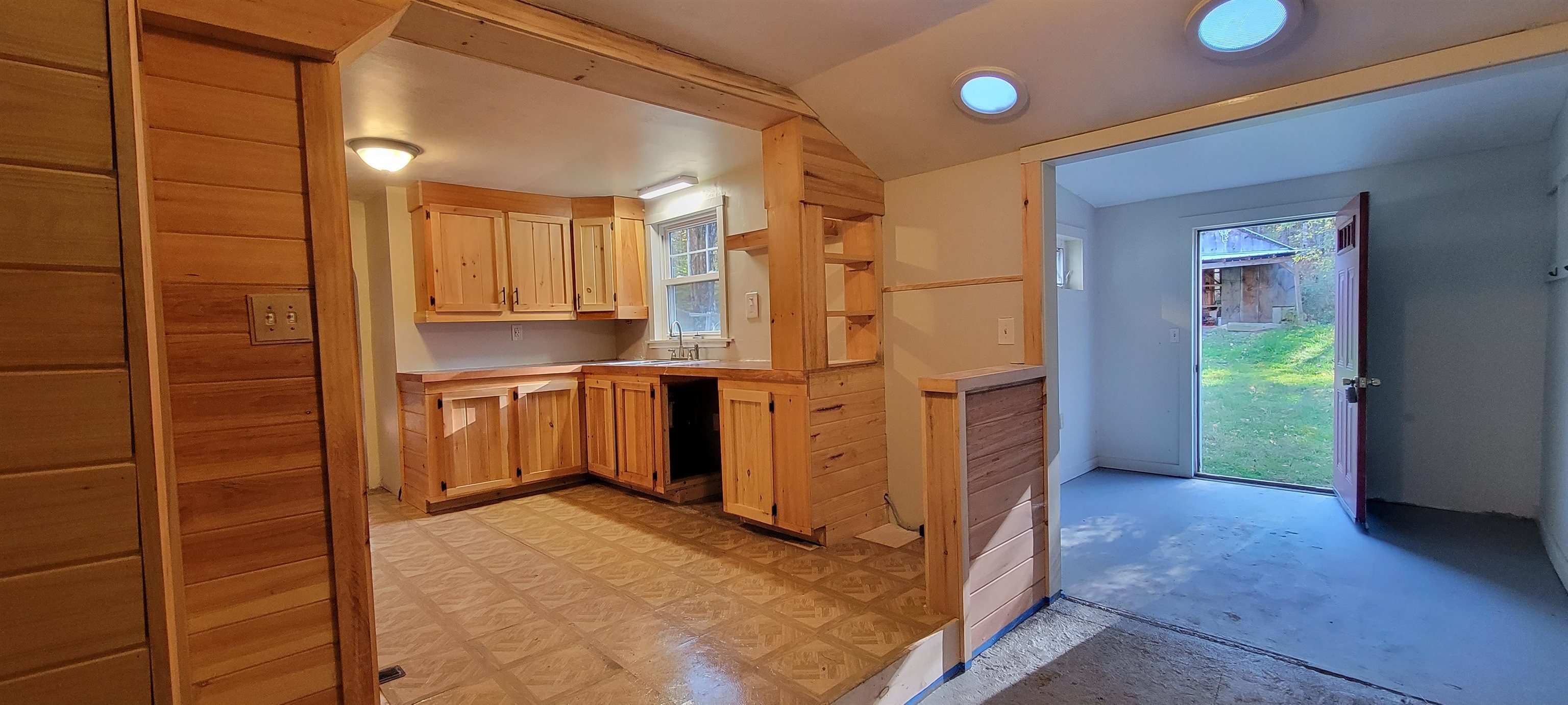 975 Slate Rock Road Guilford, VT 05301 - Photo 13 of 33