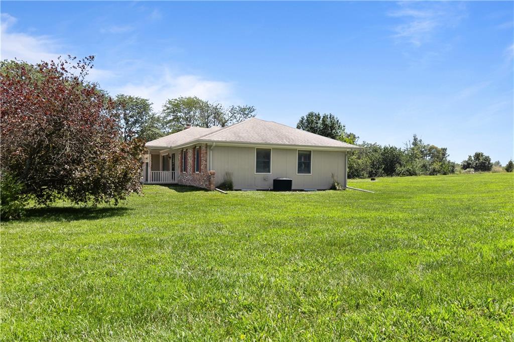 8 Northwest 515th Road Warrensburg, MO 64093 - Photo 8 of 54