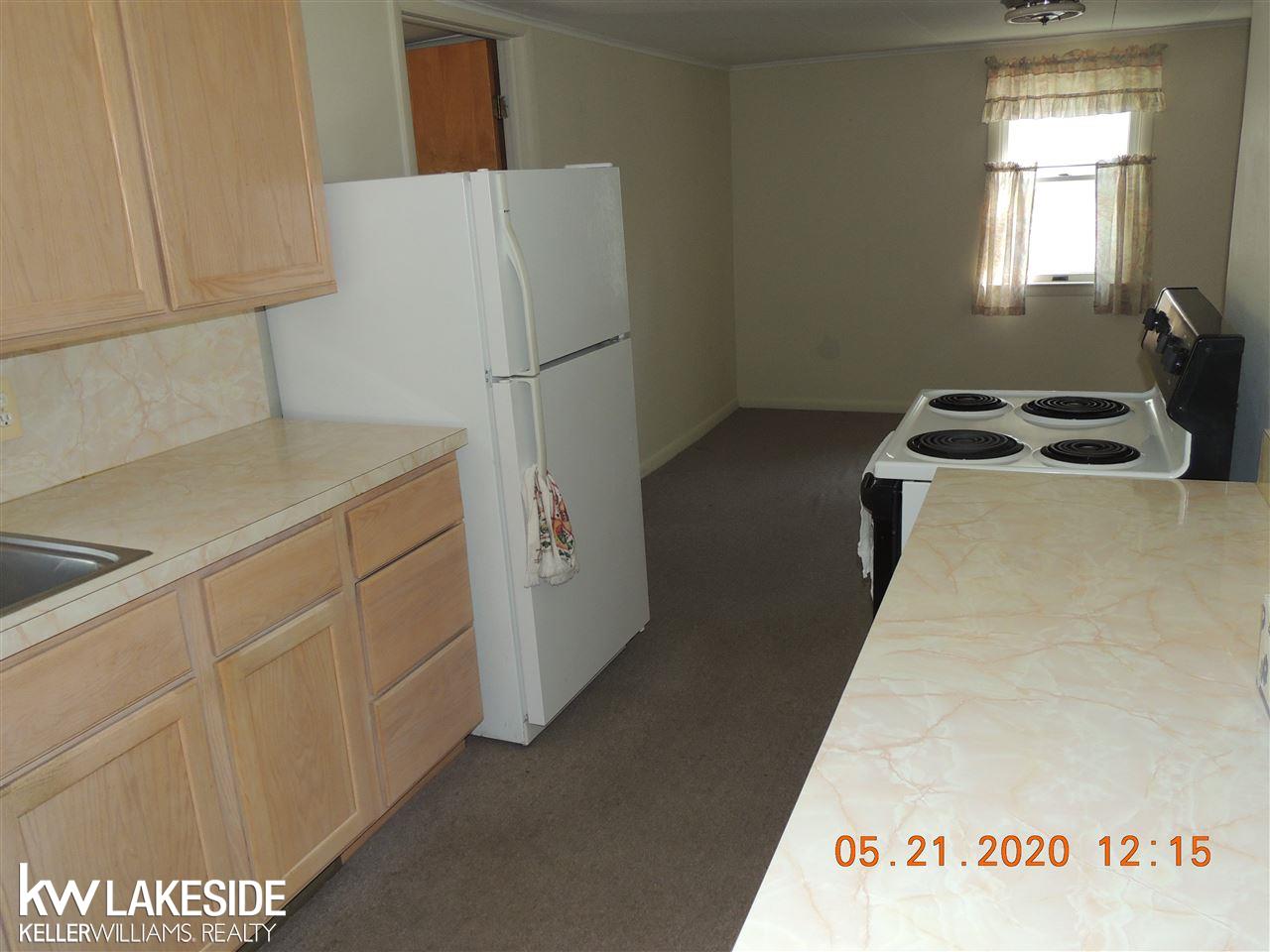 522 Renshaw Street Rochester, MI 48307 - Photo 5 of 27 50005204-4.JPG